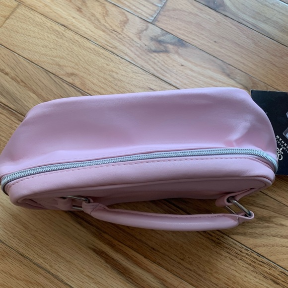 Intimately Beckham perfume small bag - Picture 7 of 7